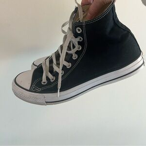 Converse classic style hightop sneakers